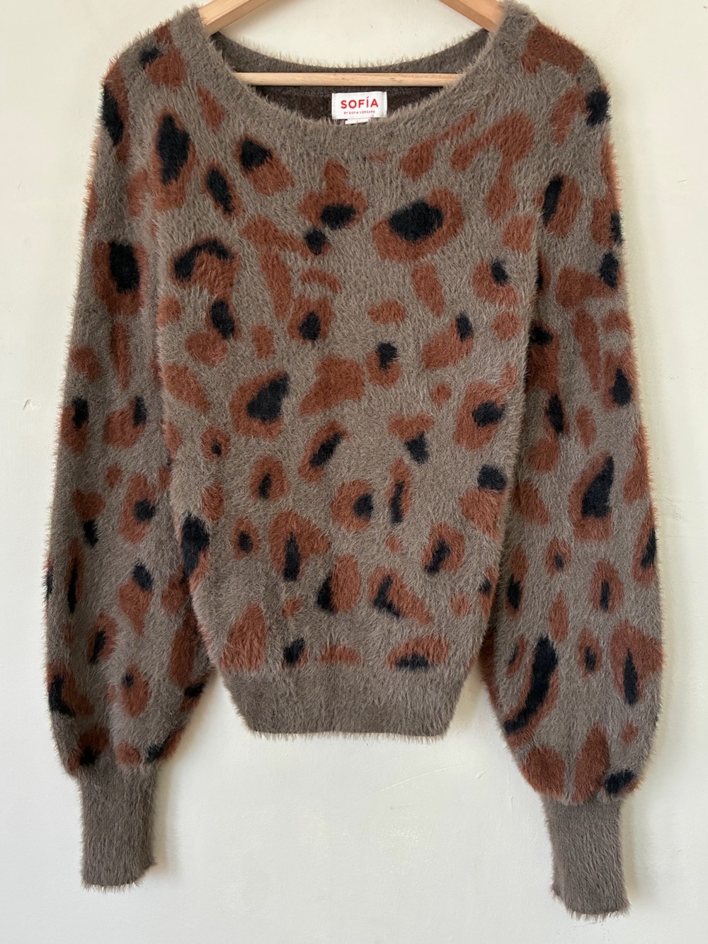 Sofia Vergara Grunge Leopard Print Fuzzy Knit Puff Sleeve Fall Sweater Brown XS